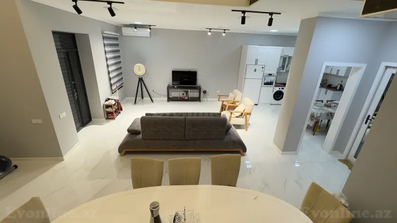 Kirayə verilir 5 otaqlı Həyət evi 240 m² Bakı, Xətai r., Əhmədli — Ev, villa, Bakı (6)