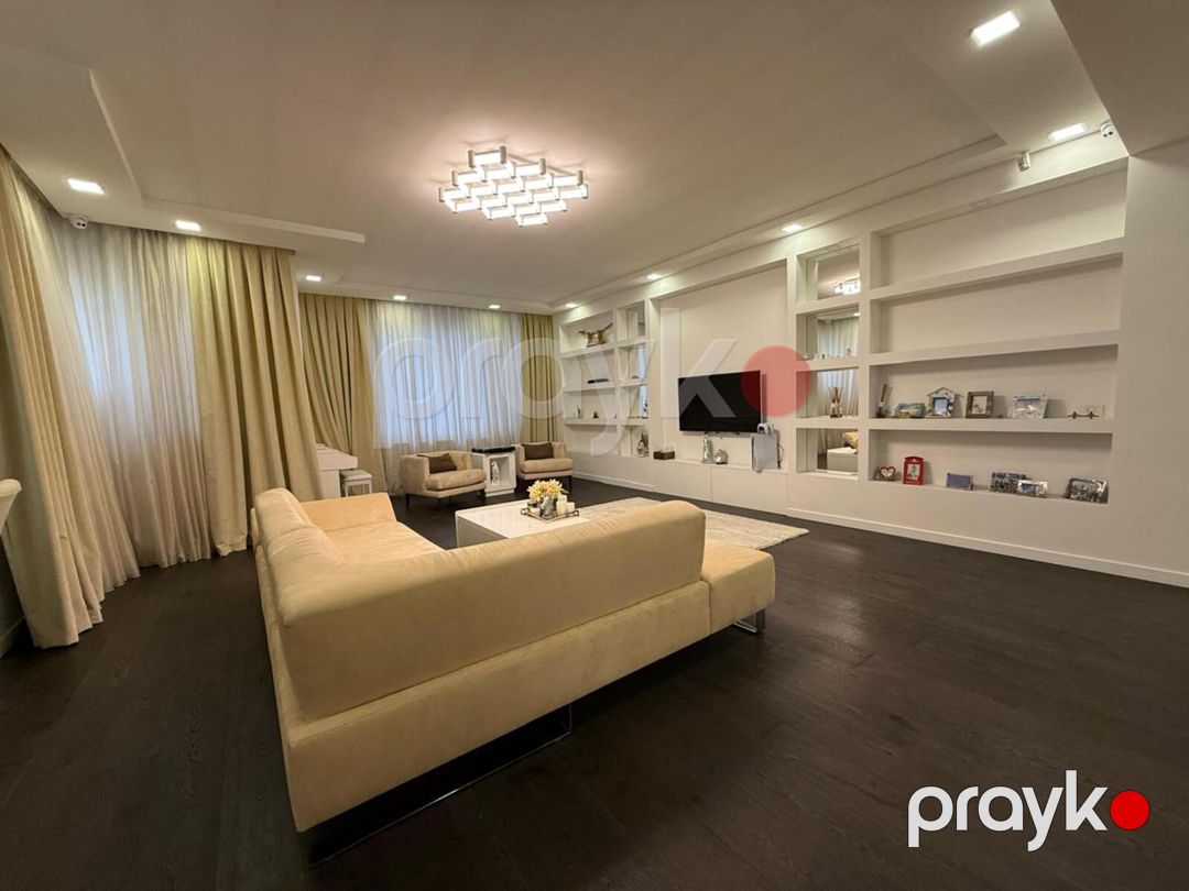 Satılır 4 otaqlı yeni tikili 200 m² — Mənzil, Bakı (2)