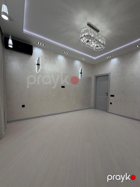 Satılır 2 otaqlı yeni tikili 80 m²