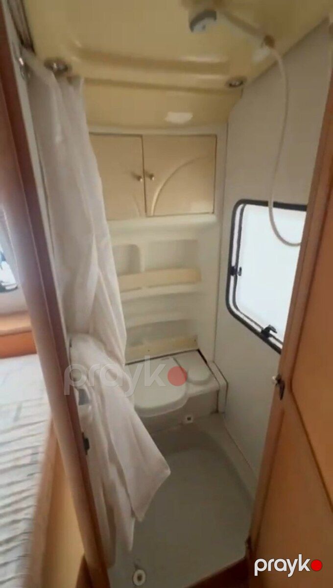Karavan, 2001 il — Yük avtomobilləri və qoşqular, Bakı (8)