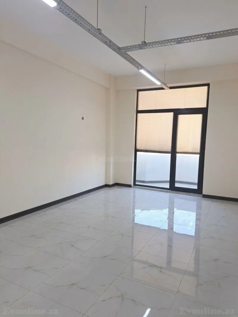 Kirayə verilir Ofis 50 m² Bakı, Nəsimi r., 28 May m — Ofis, Bakı (2)