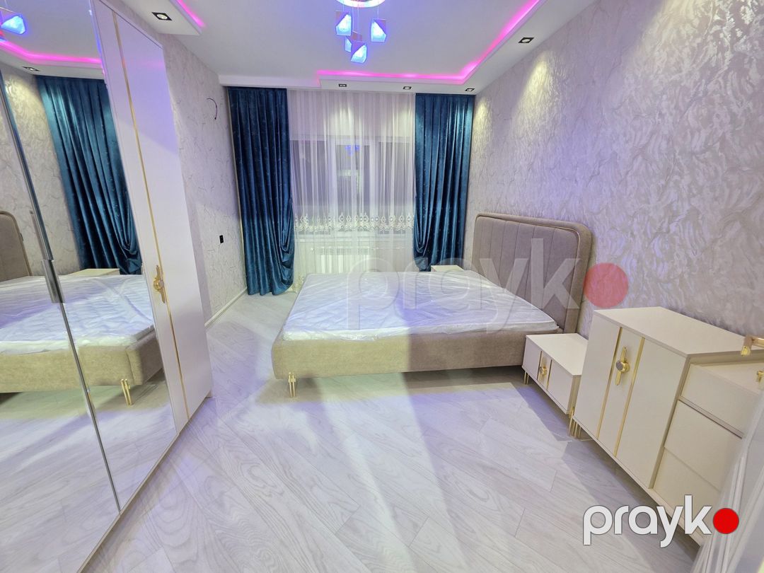Satılır 4 otaqlı köhnə tikili 105 m² — Mənzil, Bakı (3)