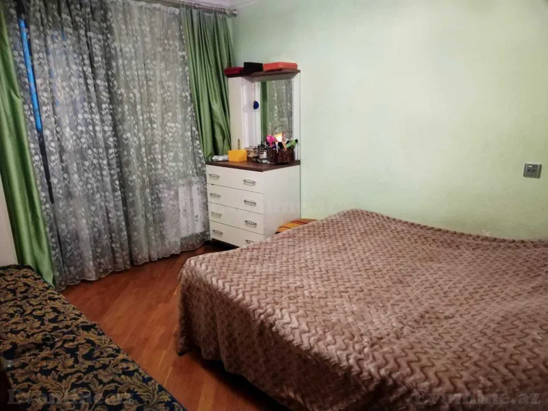 Satılır 3 otaqlı Mənzil Köhnə tikili 90 m² Bakı, Nəsimi r., 20 Yanvar m., 1-ci mikrorayon — Mənzil, Bakı (7)