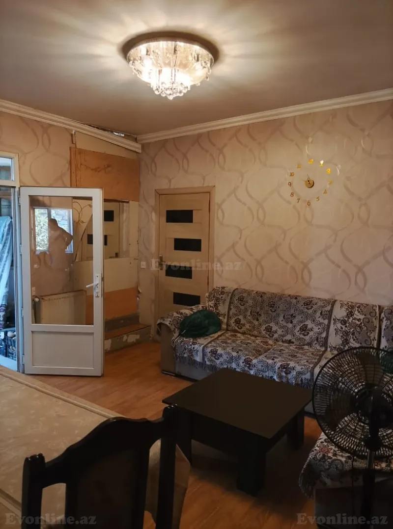 Satılır 8 otaqlı Həyət evi 240 m² Bakı, Binəqədi r., Nəsimi m., 9-cu mikrorayon — Ev, villa, Bakı (4)