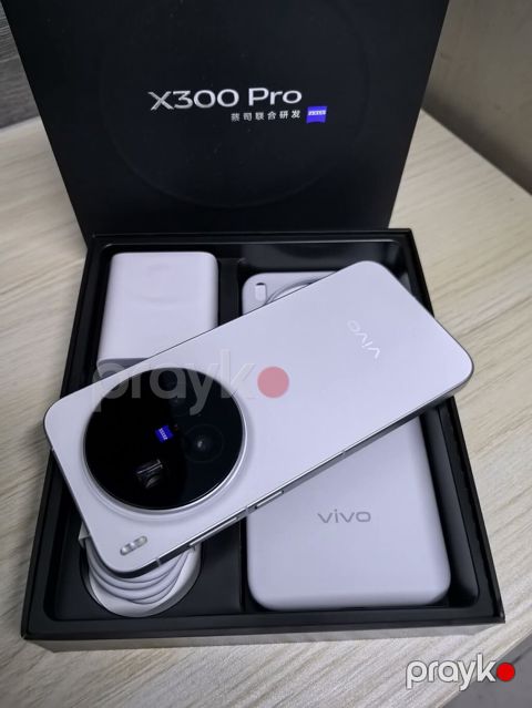 Vivo X300 Pro, 1 TB, rəng - Ağ