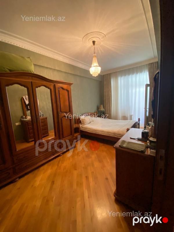 Satılır 4 otaqlı Bina evi menzil (Yeni tikili), 198 m², Nərimanov rayonu — Mənzil, Bakı (3)
