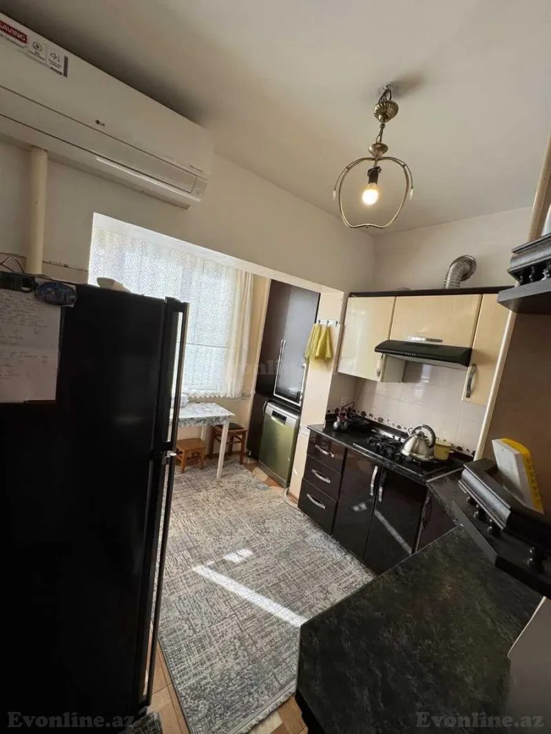 Satılır 3 otaqlı Mənzil Köhnə tikili 85 m² Bakı, Nizami r., Neftçilər m., 8-ci kilometr — Mənzil, Bakı (8)