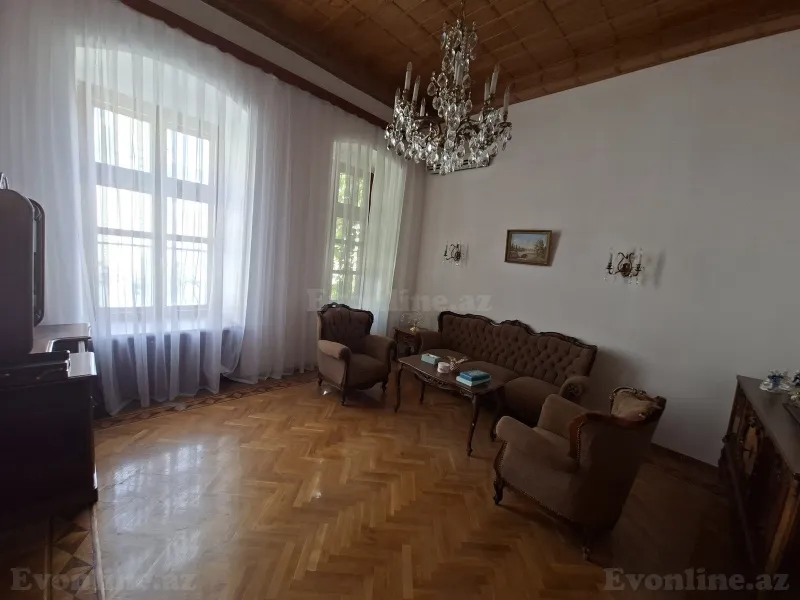 Kirayə verilir 5 otaqlı Mənzil Köhnə tikili 230 m² Bakı, Yasamal r — Mənzil, Bakı (5)