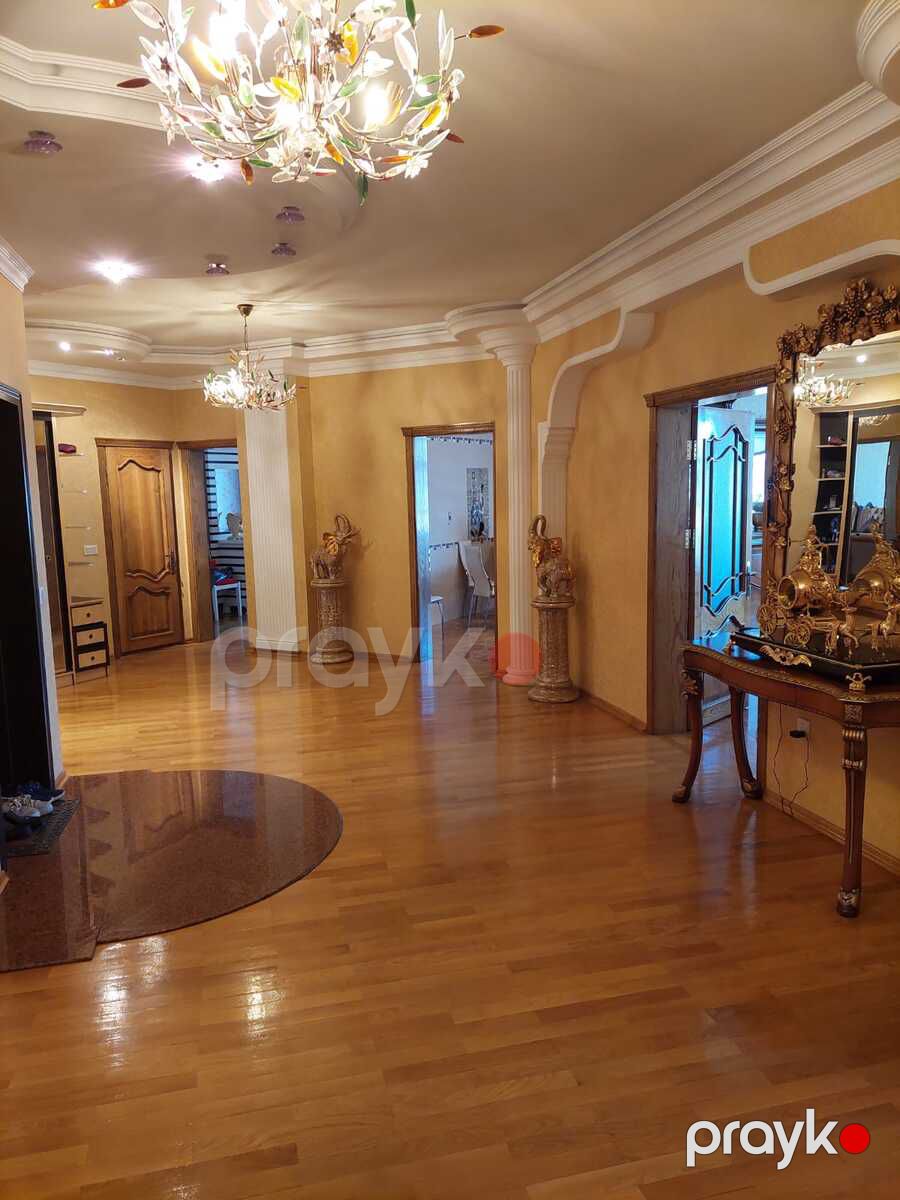 Satılır 4 otaqlı yeni tikili 200 m² — Mənzil, Bakı (8)