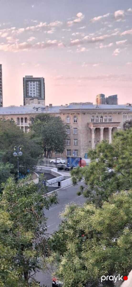 Satılır 2 otaqlı köhnə tikili 70 m² — Mənzil, Bakı (2)