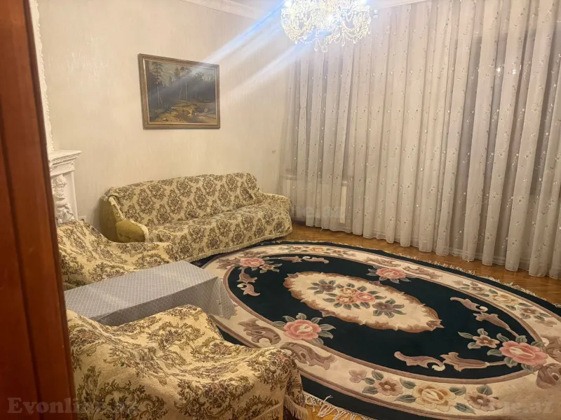 Kirayə verilir 3 otaqlı Mənzil Köhnə tikili 85 m² Bakı, Nərimanov r — Bakı