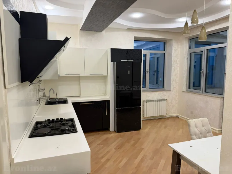 Kirayə verilir 6 otaqlı Mənzil Yeni tikili 190 m² Bakı, Yasamal r., Elmlər Akademiyası m — Mənzil, Bakı (5)