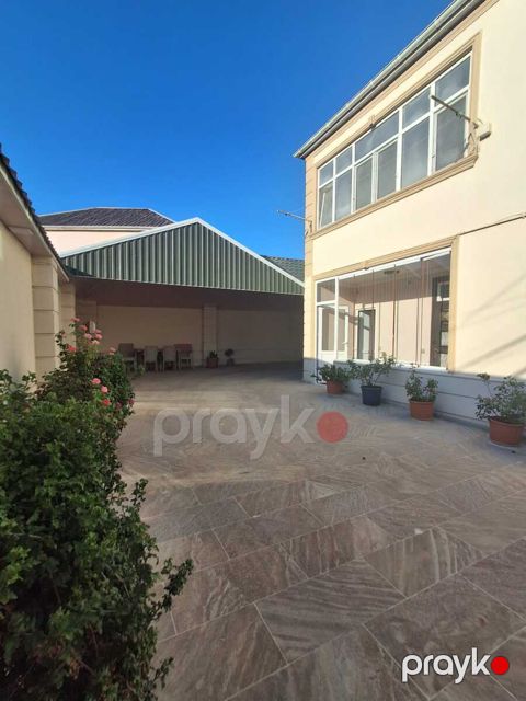 Satılır 4 otaqlı həyət evi/bağ evi 160 m² — Bakı
