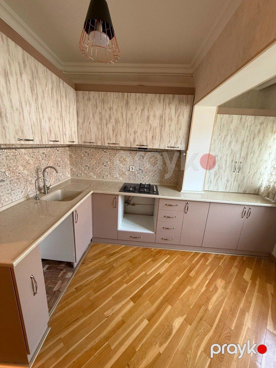 Satılır 2 otaqlı köhnə tikili 70 m² — Mənzil, Bakı (2)