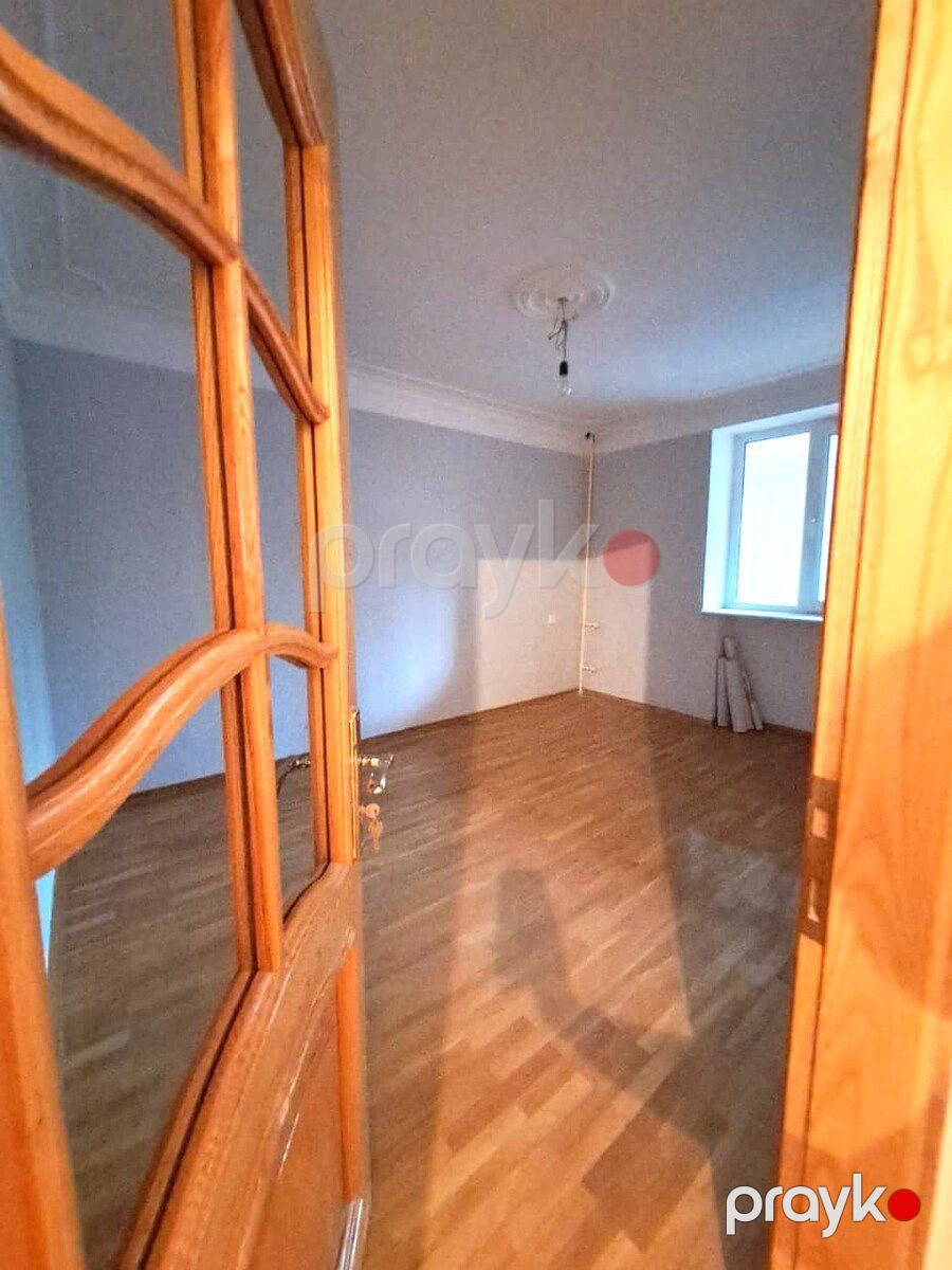 Satılır 2 otaqlı köhnə tikili 85 m² — Mənzil, Bakı (7)