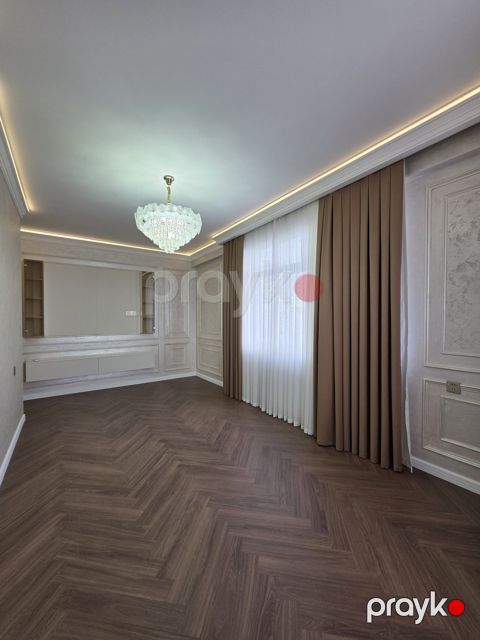 Satılır 3 otaqlı köhnə tikili 80 m² — Bakı