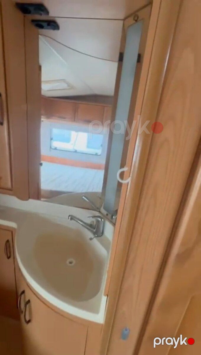 Karavan, 2001 il — Yük avtomobilləri və qoşqular, Bakı (10)