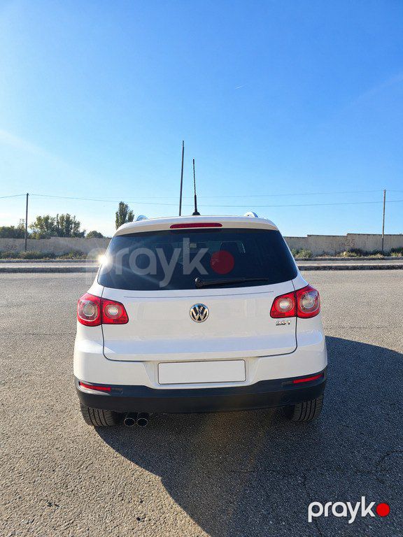 Volkswagen Tiguan, 2.0 L, 2009 il, 204 000 km — Avtomobillər, Bakı (11)