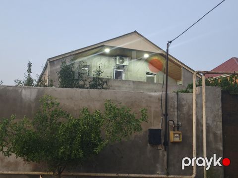 Satılır 4 otaqlı həyət evi/bağ evi 240 m² — Bakı