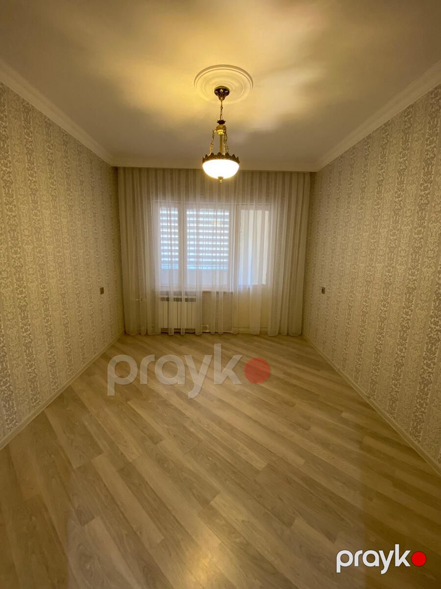 Satılır 2 otaqlı köhnə tikili 65 m² — Mənzil, Bakı (5)