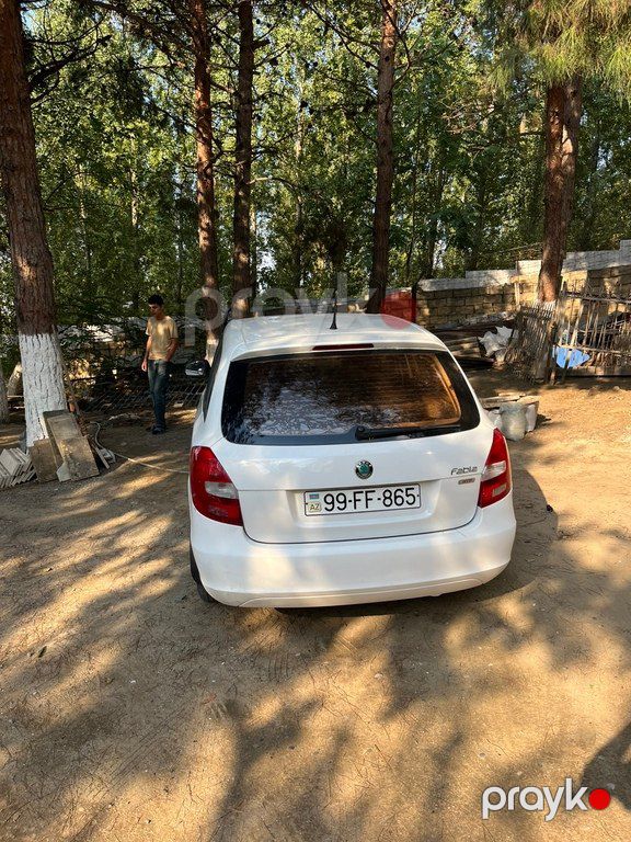 Skoda Fabia, 1.2 L, 2012 il, 300 000 km — Avtomobillər, Bakı (4)