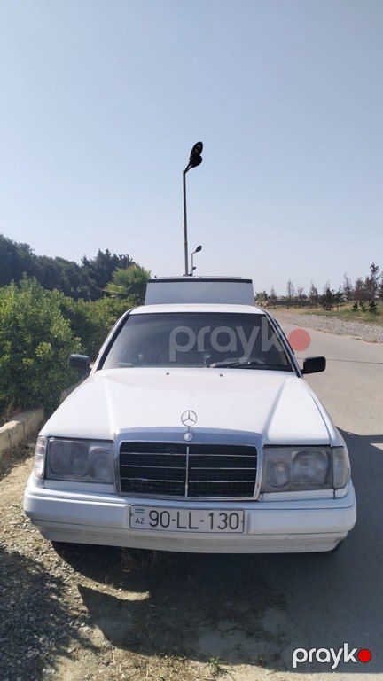 Mercedes 200 D, 2.0 L, 1986 il, 877 777 km — Şəki