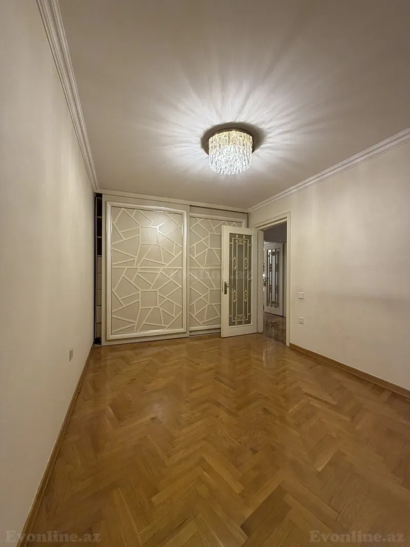Kirayə verilir 3 otaqlı Mənzil Köhnə tikili 175 m² Bakı, Nərimanov r — Mənzil, Bakı (3)