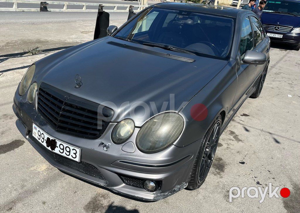 Mercedes E 320, 3.2 L, 2003 il, 300 000 km — Avtomobillər, Bakı (2)