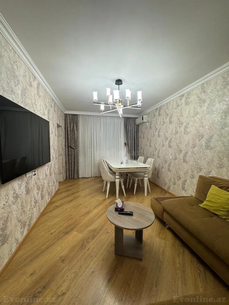 Kirayə verilir 3 otaqlı Mənzil Köhnə tikili 120 m² Bakı, Xətai r., Xalqlar Dostluğu m — Bakı