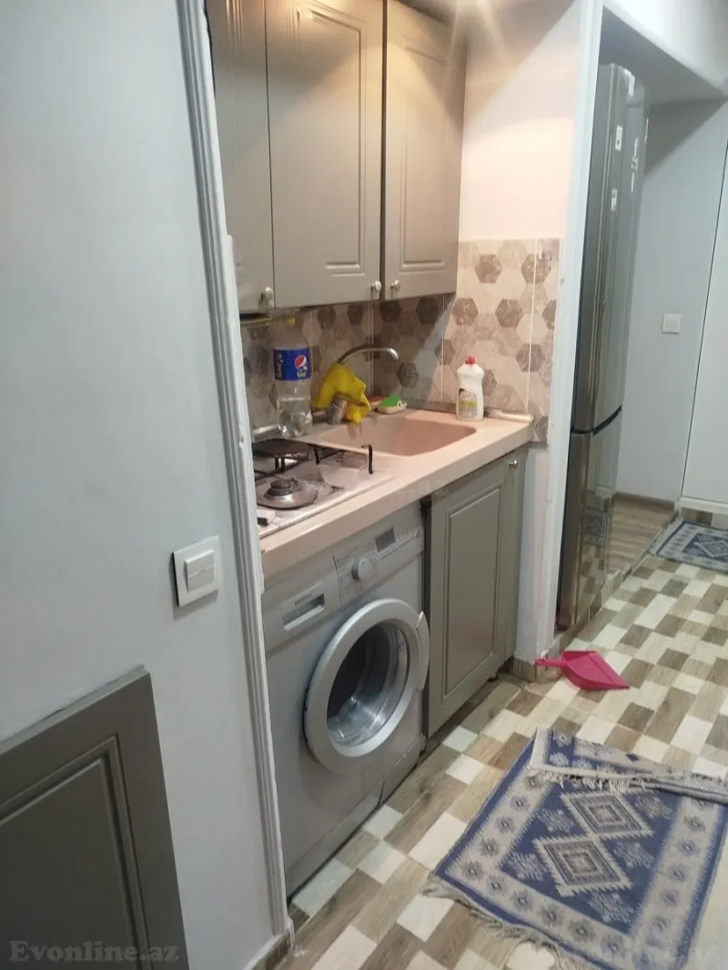 Kirayə verilir 1 otaqlı Mənzil Köhnə tikili 30 m² Bakı, Yasamal r., Nizami m — Bakı