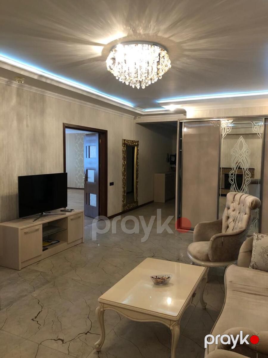 Satılır 4 otaqlı yeni tikili 302 m² — Mənzil, Bakı (10)