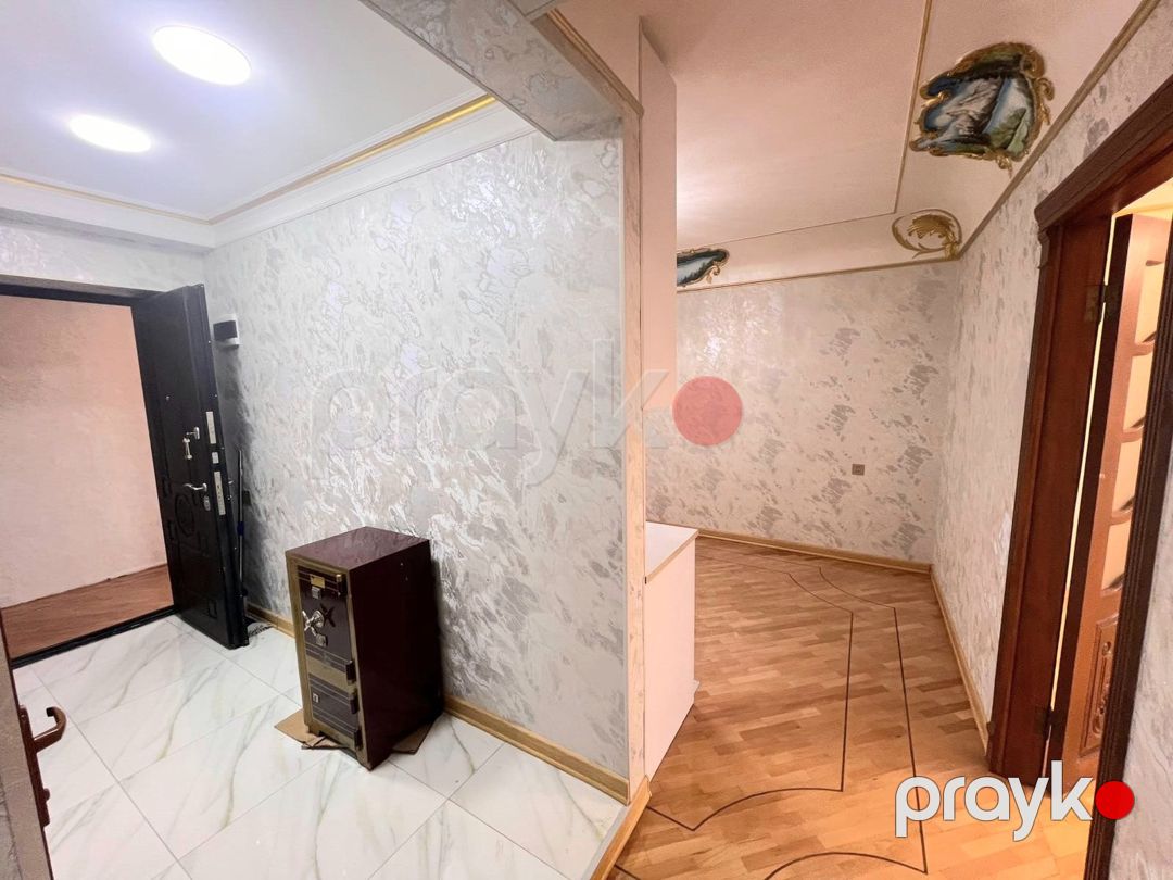 Satılır 2 otaqlı köhnə tikili 65 m² — Mənzil, Bakı (8)