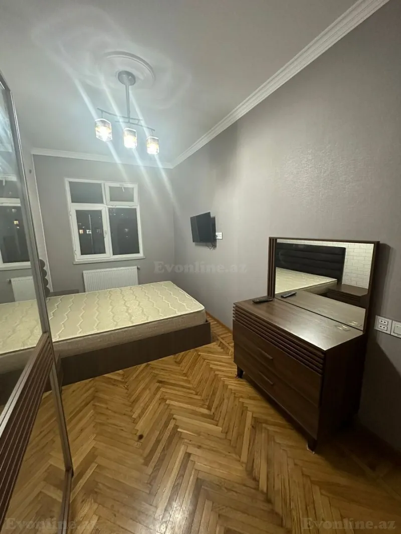 Kirayə verilir 2 otaqlı Mənzil Köhnə tikili 65 m² Bakı, Nəsimi r., Memar Əcəmi m — Mənzil, Bakı (5)