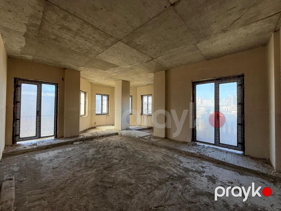 Satılır 5 otaqlı yeni tikili 300 m² — Mənzil, Bakı (4)