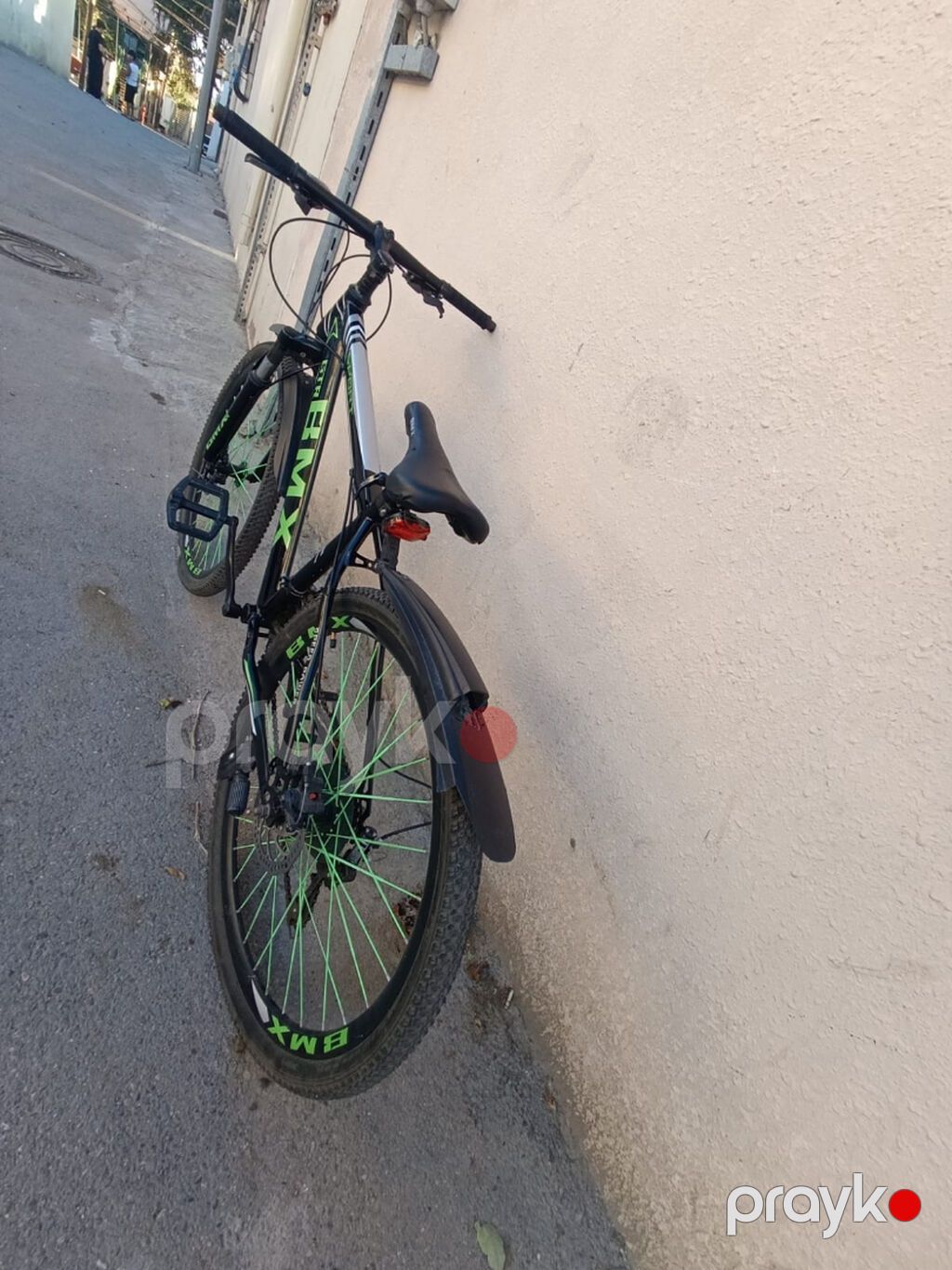 140 manat aşağı yeri 120 onnan aşağı yox tormuzu bombakimi isdeyir — Yol velosipedləri, Bakı (3)