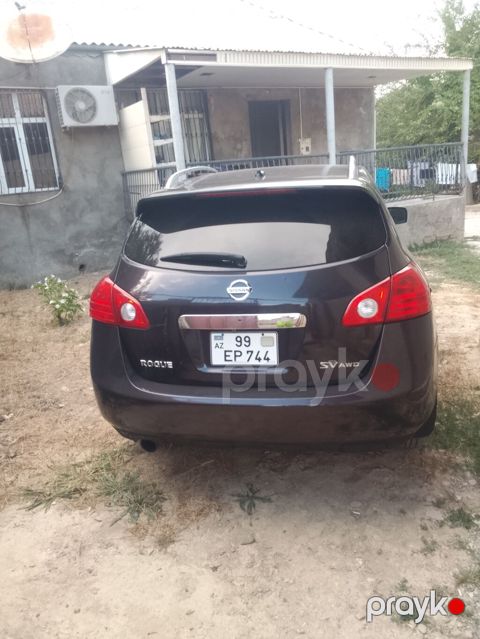 Nissan Rogue: 2.5 l 2012 il Krossover — Sumqayıt