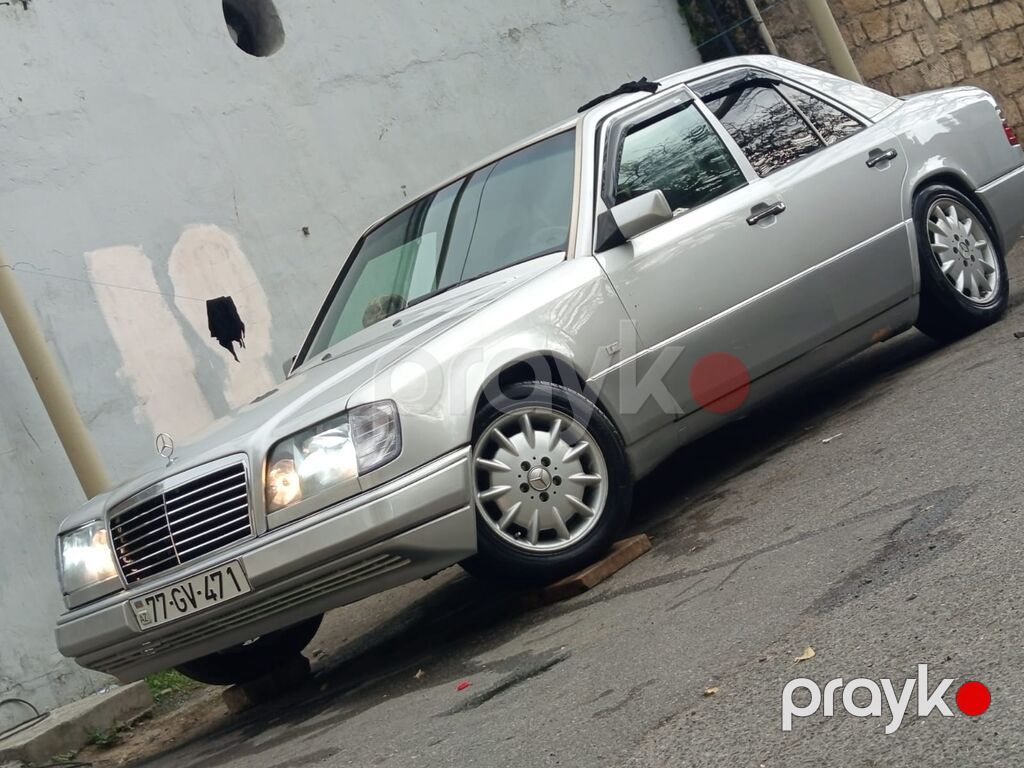 Mercedes-Benz E 220: 2.2 l 1993 il Sedan — Avtomobillər, Bakı (9)