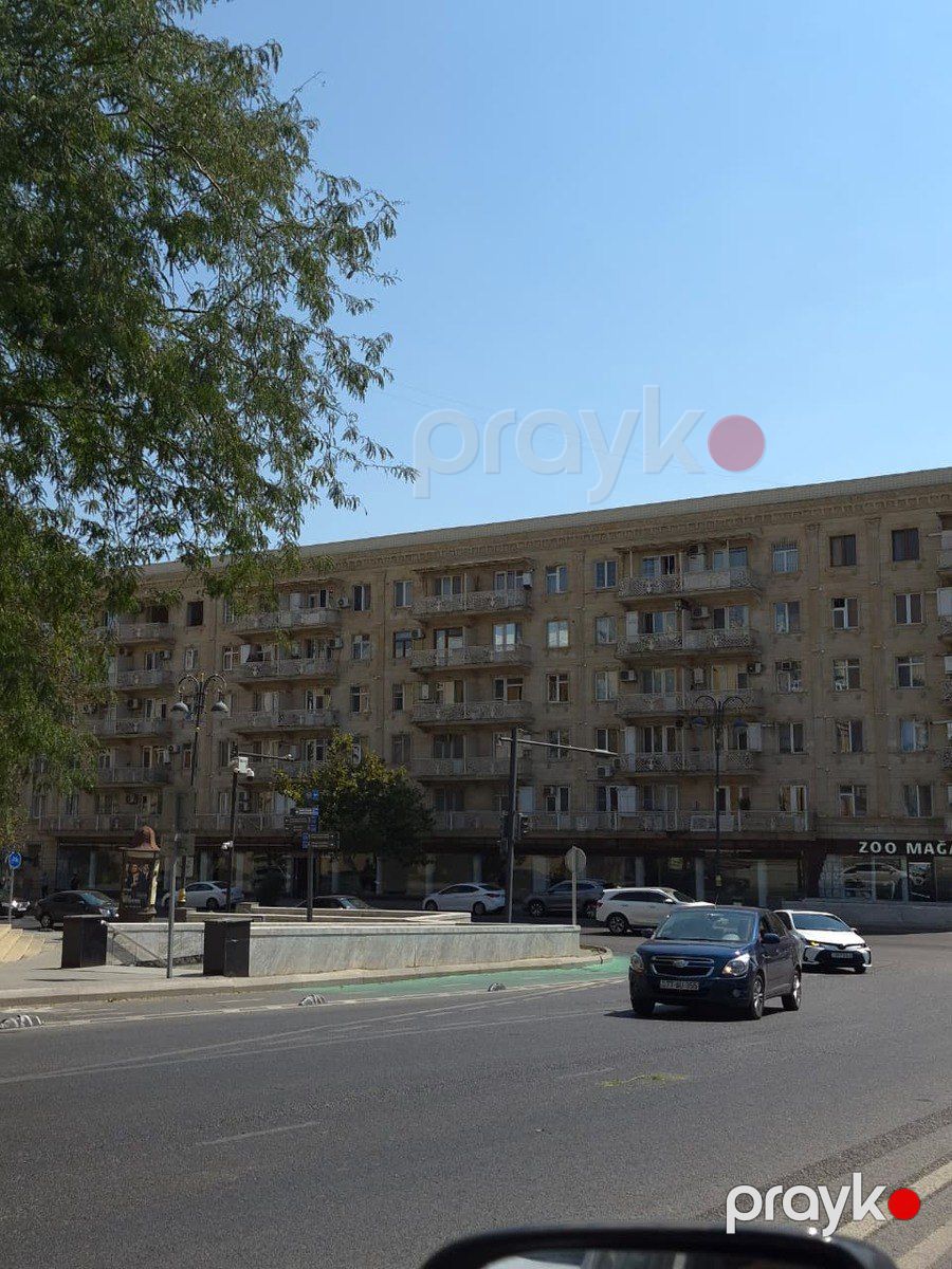 Satılır 2 otaqlı köhnə tikili 70 m² — Mənzil, Bakı (11)