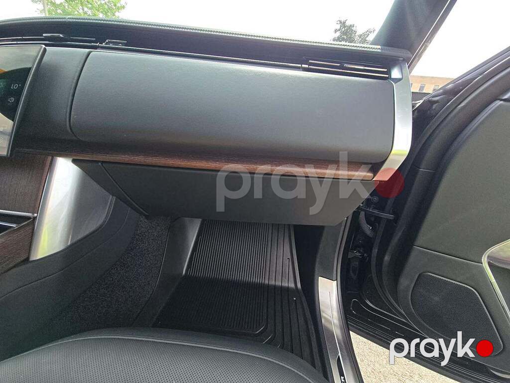 Land Rover Range Rover, 3.0 L, 2025 il, 41 843 km — Avtomobillər (7)