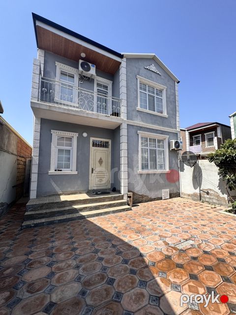 Satılır 4 otaqlı həyət evi/bağ evi 120 m² — Bakı