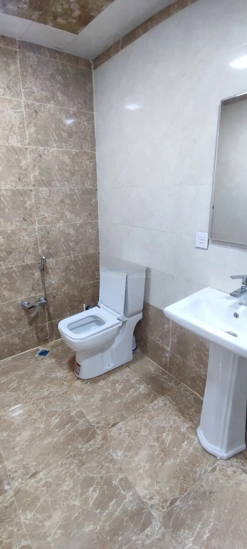 Kirayə verilir 2 otaqlı Mənzil Yeni tikili 81 m² Bakı, Abşeron r., Saray — Mənzil, Bakı (8)
