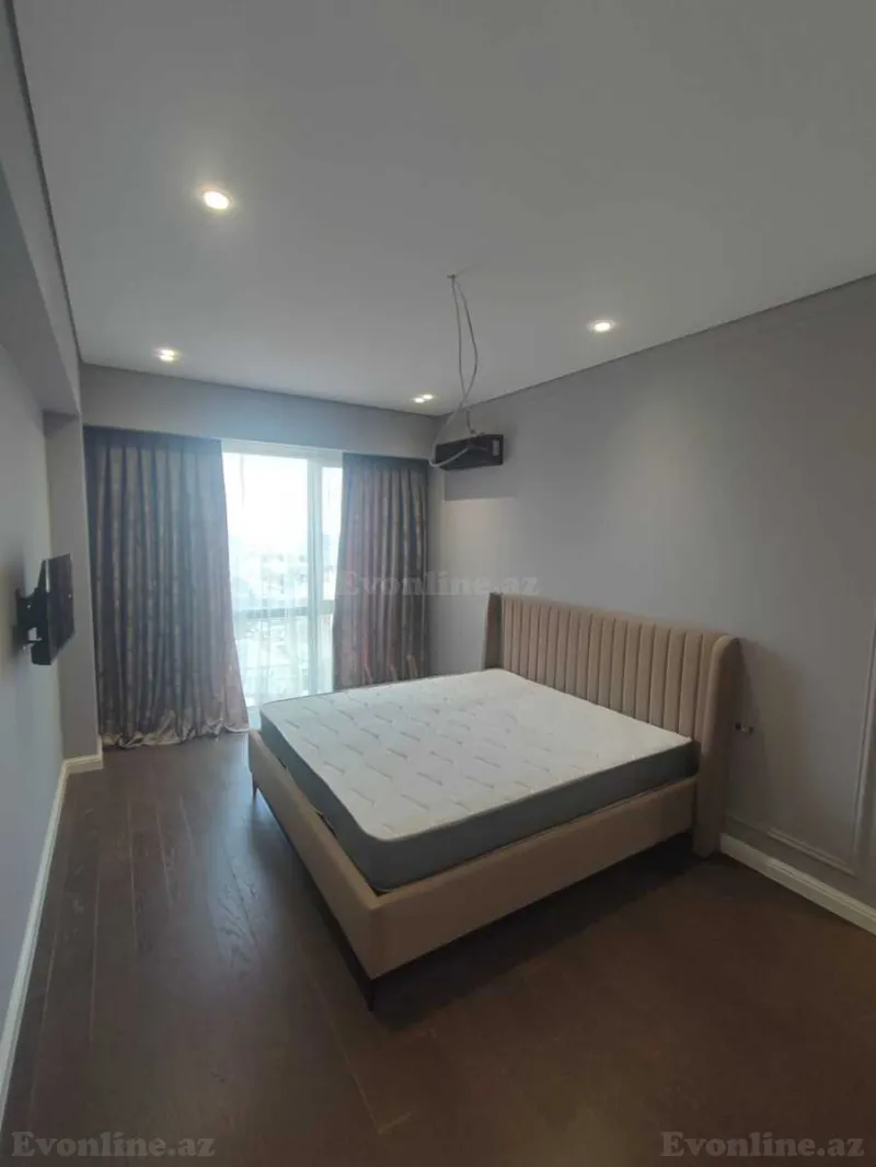 Kirayə verilir 4 otaqlı Mənzil Yeni tikili 129 m² Bakı, Nərimanov r., Bakmil m — Mənzil, Bakı (5)