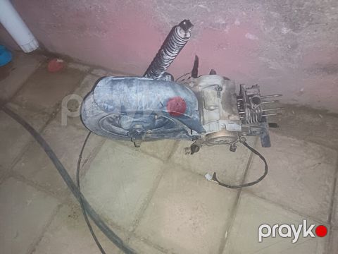 Salam zig zag mopedinin zapcastlari satilir hamisi su qiymətinə her — Bakı
