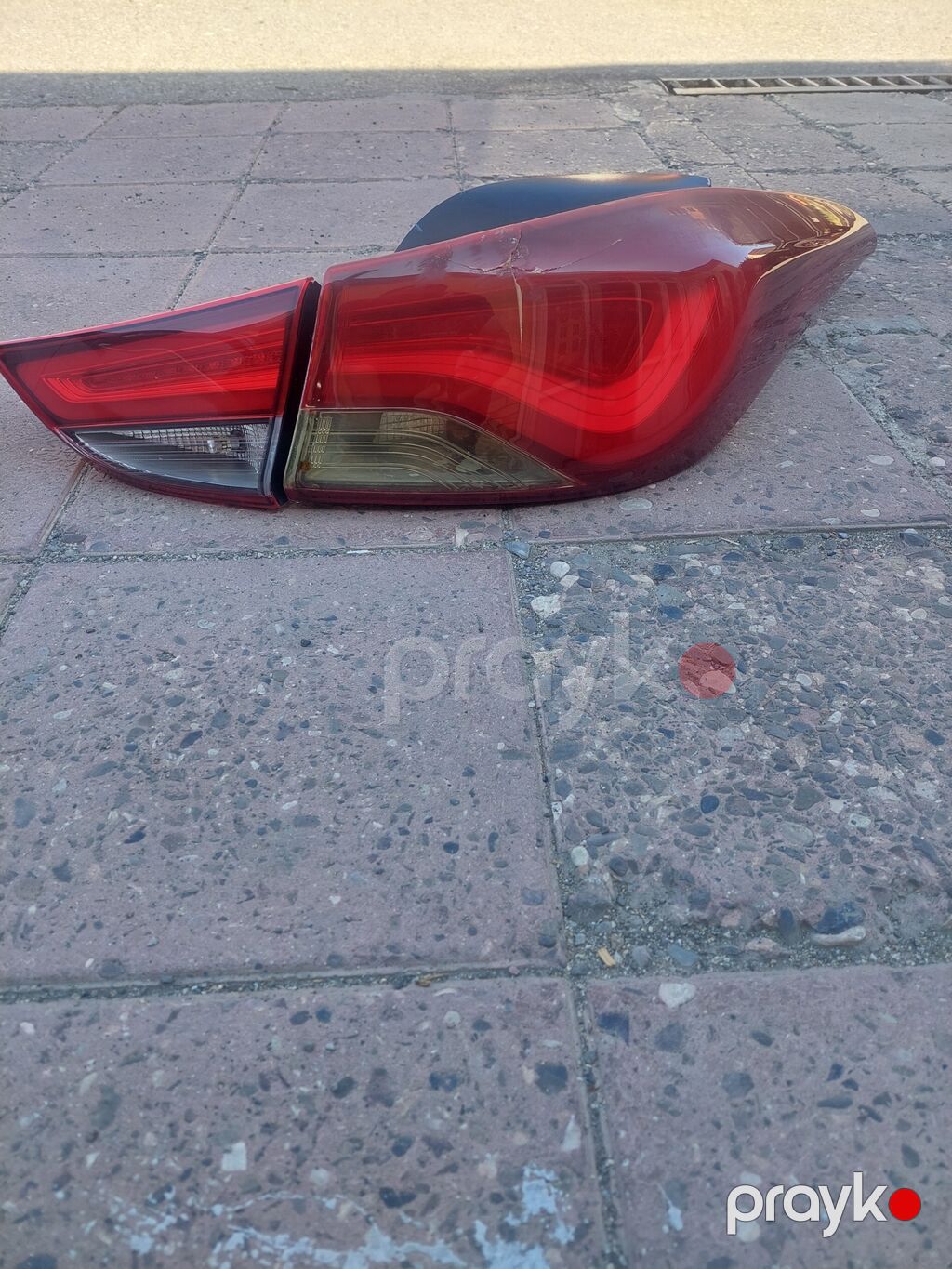 Məhsul: Arxa stop fənərləri komplekti (sol və sağ), sedan/kupə tipli — Avtomobil işığı, Sumqayıt (2)