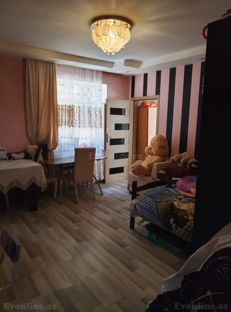Satılır 8 otaqlı Həyət evi 240 m² Bakı, Binəqədi r., Nəsimi m., 9-cu mikrorayon — Ev, villa, Bakı (2)