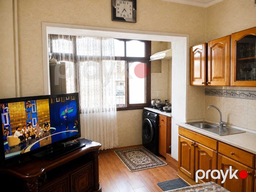 Satılır 2 otaqlı köhnə tikili 65 m² — Mənzil, Bakı (6)