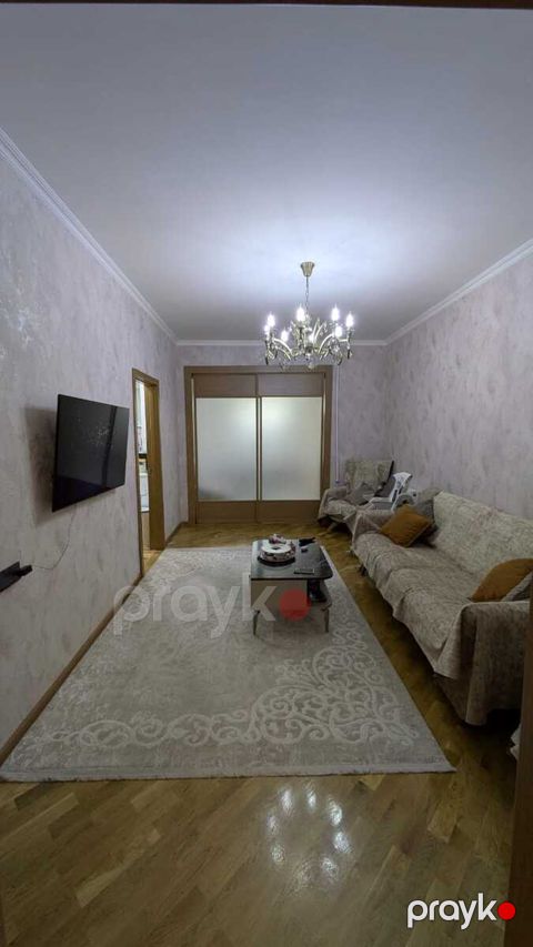 Satılır 3 otaqlı köhnə tikili 72 m² — Bakı