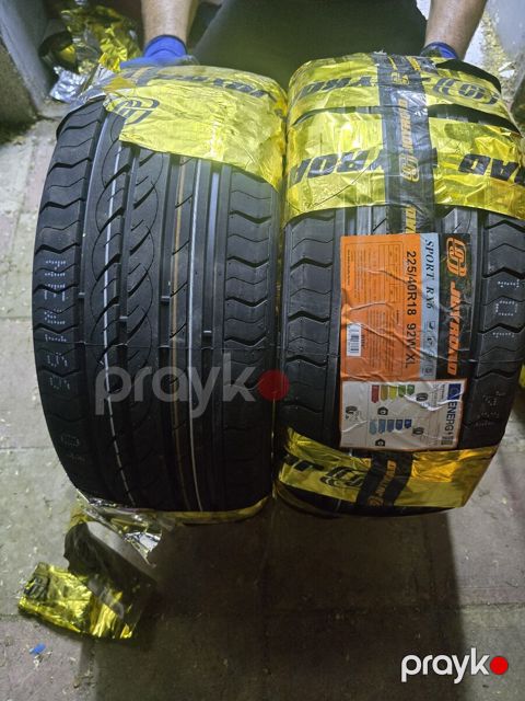 Joyroad şinləri 225/40 R18 — Bakı