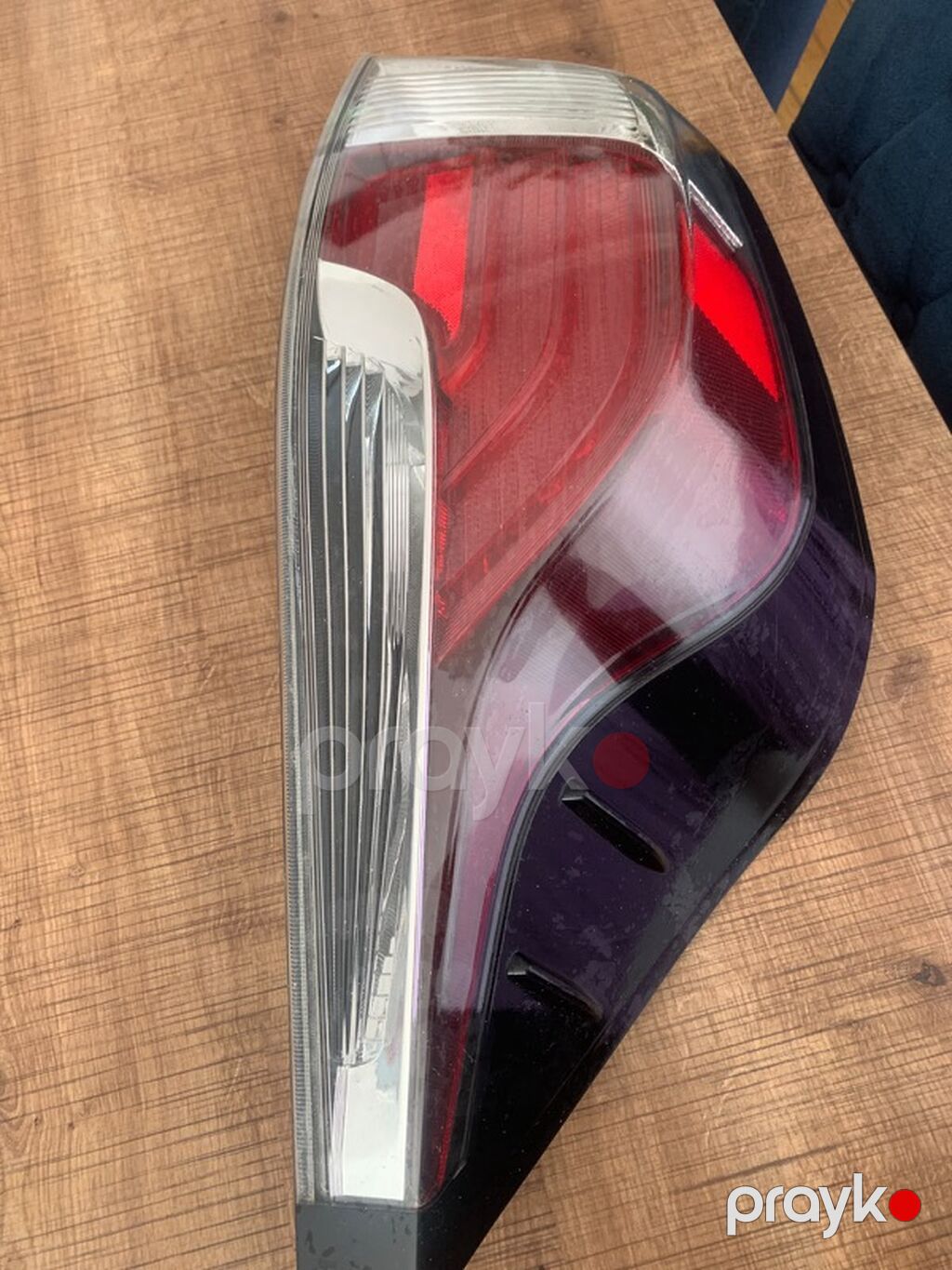 Toyota prius C arxa sol stopu.ve qolluq ikisi bir yerdede satilir tek — Avtomobil işığı, Bakı (2)