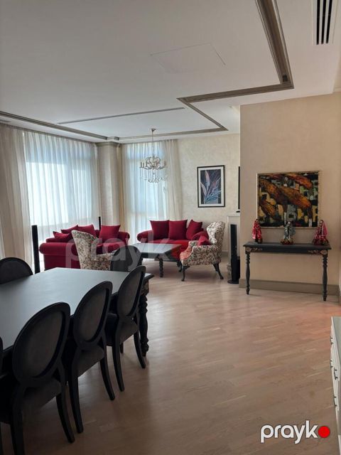 İcarəyə verilir 3 otaqlı yeni tikili 160 m²